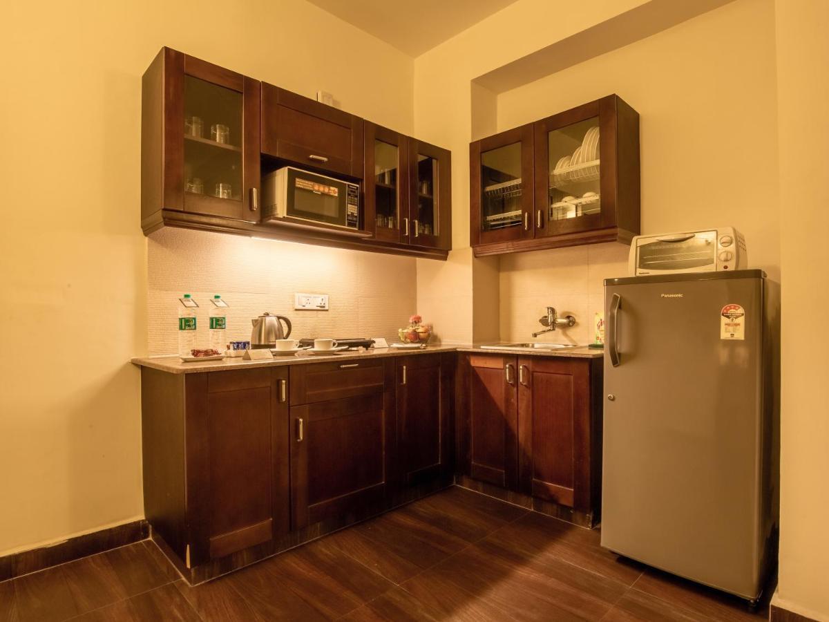 Rosewood Apartment Hotel - ハリドワール エクステリア 写真
